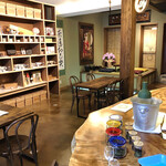 曼荼羅茶 - 店内のワンシーン