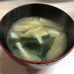 がばちょ - 味噌汁今日サービスランチ（チキン南蛮と平目とカキのフライ）（750円）