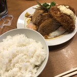 とんかつ八千代 - 