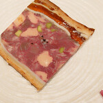 ラチュレ - ジビエの集合体で旨味の宝庫です。