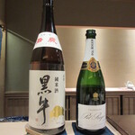 寿司つばさ - 店からの黒牛、泡を1本