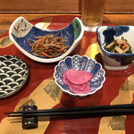 Sushidaitora - 晩酌セットの小鉢と香の物