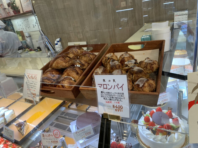 メニュー写真 モーツァルト シュロスガッセ モーツアルト 県庁通り ケーキ 食べログ