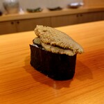 鮨 あらい - ムラサキウニ