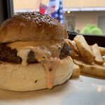 HYOE'S BURGERS + FRIES - 