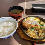 ぎんざスエヒロ - 日替りランチ:かつ煮　@680