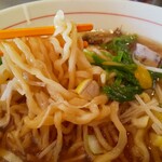 グル グル シロヘビ ヌードル - 