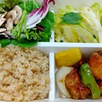 パリヤ - DELI BOX(弁当) 1,350円 ♪