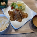 Fujisanno Itadakimasu - 名物レシブラン豚富士山盛り定食