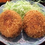 レスト - 特製チーズ入りコロッケ