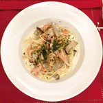 ブラマーレ - パスタセット 1000円 のサーモンとキノコのクリームスパゲッティ