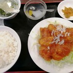 聚友楼 - 鶏肉のチリソース炒め　750円