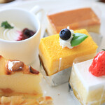 オールディダイニング コラーロ - 