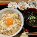 Sakura Kashiwa Ryouriu Dono Kokoro - 阿波尾鶏親子丼並980円