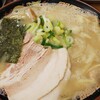 ラーメン屋 アジト - ワンタン麺(中太麺固)750円込マイルドクリーミー豚骨