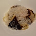 リストランテKubotsu - 田口さんの天草大王地鶏と山口さんの椎茸のスパゲティー（2020.12）