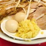 ラーメン二郎 - ショウガ半分