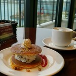 サザンビーチホテル&リゾート沖縄 プレミアムラウンジ - パンケーキとコーヒー( *´艸)