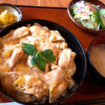 Uma Ya - 「親子丼定食」（850円）。ブランド卵とみつせ鶏の贅沢な親子丼。めっちゃ美味しいです。