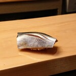 すし処 みや古分店 - ナカズミ、コハダが大きくなればナカズミ