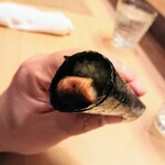 すし処 みや古分店 - 鰻のくりから焼きと薄切りにした奈良漬けの巻きずし