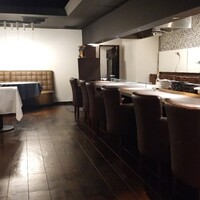 鉄板焼き 銀座 ポルトファーロ 本店 - 店内