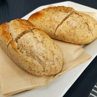 鉄板焼き 銀座 ポルトファーロ 本店 - BREAD