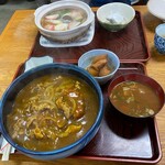 角忠 - かつカレー丼　赤だし・小鉢・漬物付800円