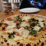 PIZZERIA しんのすけ - 焼きたて熱々