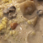 缶詰bar チャボ - 牛すじ煮込みのホワイトカレー　アップ