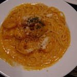 牡蠣と魚介のレストラン クオーレ デルペッシェ - 生うにと海老のトマトクリームパスタ