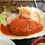 あおぞら食堂 - ハンバーグ定食の煮込みハンバーグ