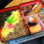 駅弁屋たい! - かしわめし(大名道中駕籠) 1100円