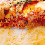 近代食堂 もりの屋 - 中からオムライスが！