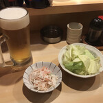 串八 - 生ビール(中)・口取り・キャベツ