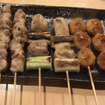 串八 - やきとり(塩)・ねぎま・つくね