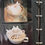 ハットコーヒー - こんな立体アートもできるようです。