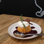 ハットコーヒー - ハット型のクッキーつき。