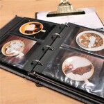 ハットコーヒー - ヘプバーンもモンローも。