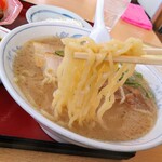 オーモリラーメン - 麺リフト