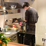 ミッケラー カンダ - 調理の様子