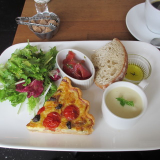 ブルームス 本店