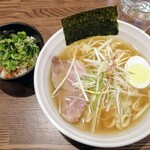 麺処 メディスン麺 - 白麺とネギご飯