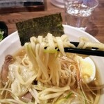 麺処 メディスン麺 - 平たく、ふっとくて旨い麺です