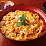 Fluffy Oyako-don (Chicken and egg bowl) (using Daisen chicken from Tottori prefecture)