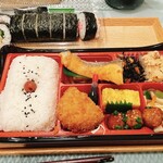 まるおか - まるおか幕の内弁当・ネギトロ巻き