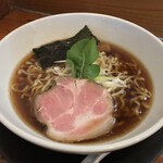 自然派ラーメン 神楽 - 自然派ラーメン 神楽(かぐら)(石川県金沢市寺町)中華醤油 880円