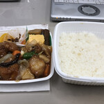 瓢たん - 酢豚弁当(580円)