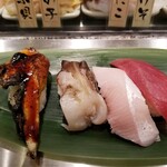 寿司 魚がし日本一 - ウナギ・トリ貝・ブリトロ・上赤。
