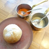 ザ タヴァン グリル＆ラウンジ - 